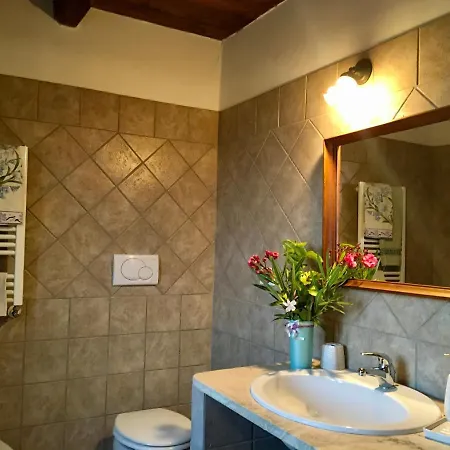 Antic Etrurian Bed & Breakfast *